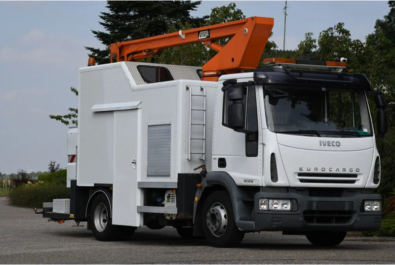 Iveco EuroCargo 120 E18!! ARBEITSBUHNE/SKYWORKER/HOOGWERKER!!EURO5!! CUSTERS!! - شاحنة: صور 2 Iveco EuroCargo 120 E18!! ARBEITSBUHNE/SKYWORKER/HOOGWERKER!!EURO5!! CUSTERS!! - شاحنة: صور 2