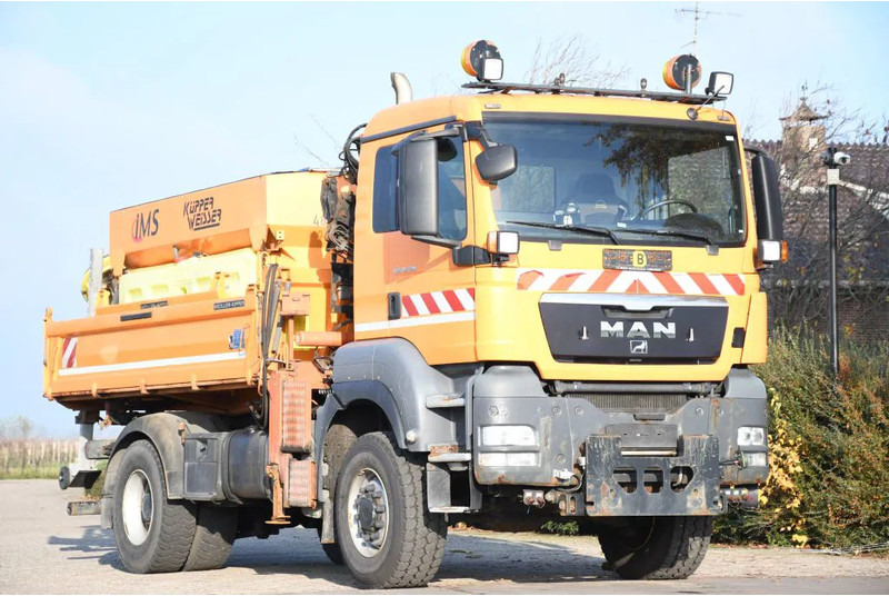 MAN TGS 18.320 4x4!! KRAN/!!!WINTERDIENST/DREISEITENKIPPER!!KOMMUNAL/KLIMA!! - قلابات, شاحنة كرين: صور 2 MAN TGS 18.320 4x4!! KRAN/!!!WINTERDIENST/DREISEITENKIPPER!!KOMMUNAL/KLIMA!! - قلابات, شاحنة كرين: صور 2