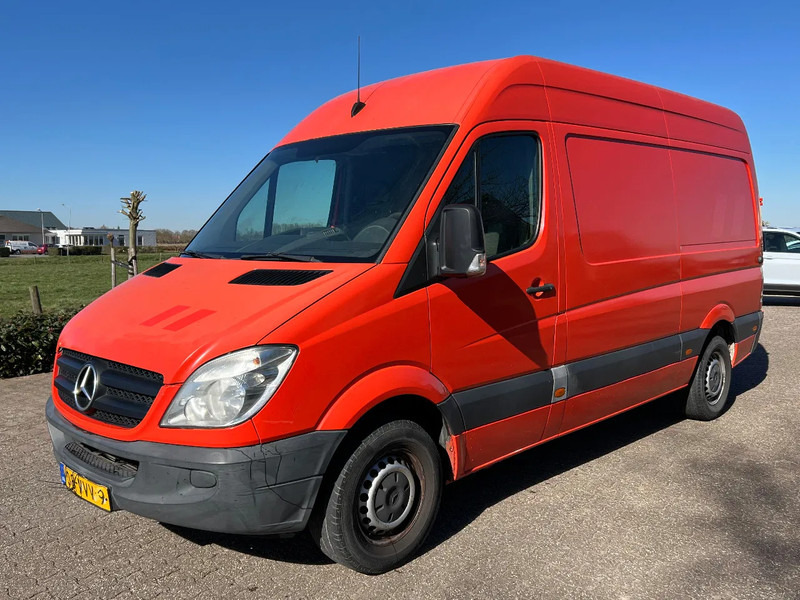 Mercedes-Benz Sprinter 211 211 CDI L2H2 366 DC - فان المدمجة: صور 1 Mercedes-Benz Sprinter 211 211 CDI L2H2 366 DC - فان المدمجة: صور 1