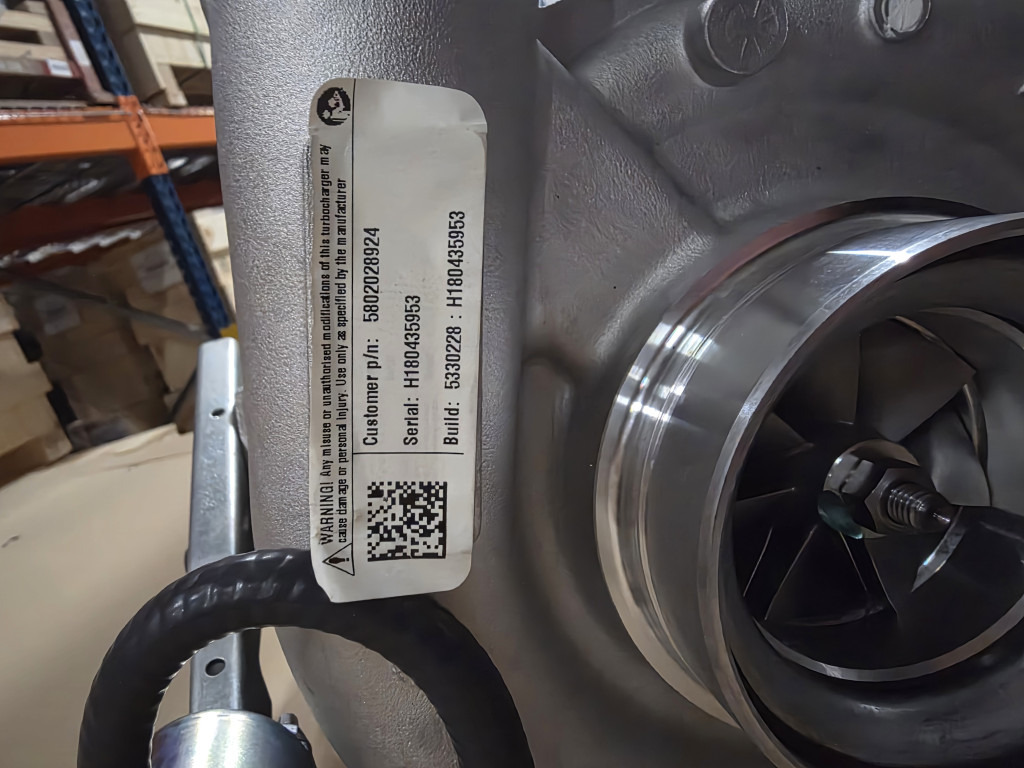 CNH 5802028924 - الشاحن التوربيني - آلات البناء: صور 2 CNH 5802028924 - الشاحن التوربيني - آلات البناء: صور 2