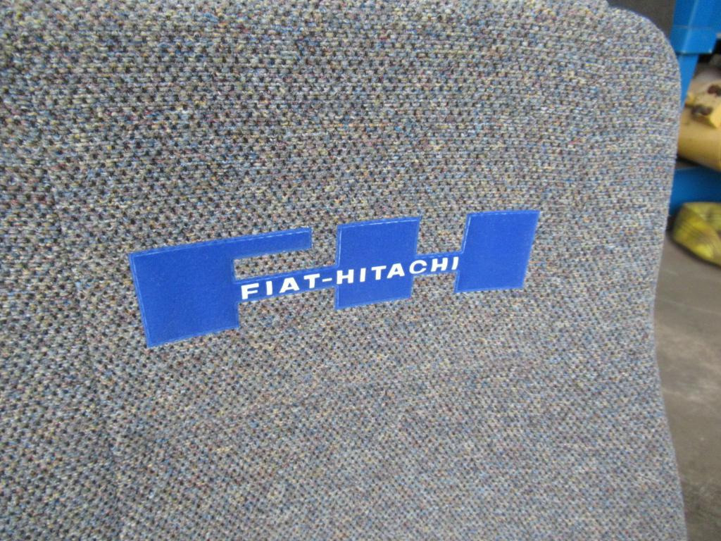 CNH 71412009 - - مقاعد السيارات - آلات البناء: صور 2 CNH 71412009 - - مقاعد السيارات - آلات البناء: صور 2