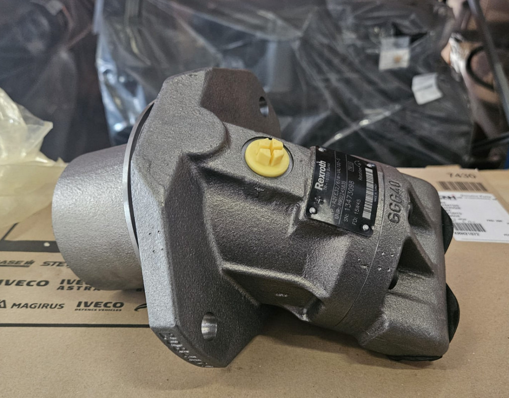 Case 48072675 - محرك هيدروليكي - آلات البناء: صور 1 Case 48072675 - محرك هيدروليكي - آلات البناء: صور 1