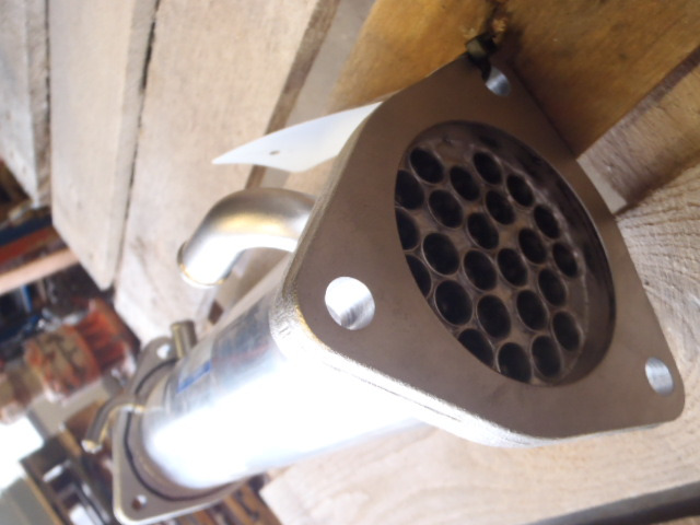 Case 8976067182 - مبرد EGR - آلات البناء: صور 2 Case 8976067182 - مبرد EGR - آلات البناء: صور 2