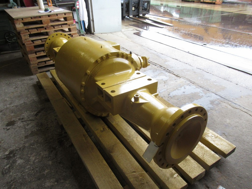 Caterpillar 2514522 - المحور الأمامي - آلات البناء: صور 2 Caterpillar 2514522 - المحور الأمامي - آلات البناء: صور 2