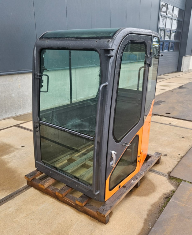 Doosan 220101-00070 - K1041550 - الكبائن - آلات البناء: صور 2 Doosan 220101-00070 - K1041550 - الكبائن - آلات البناء: صور 2