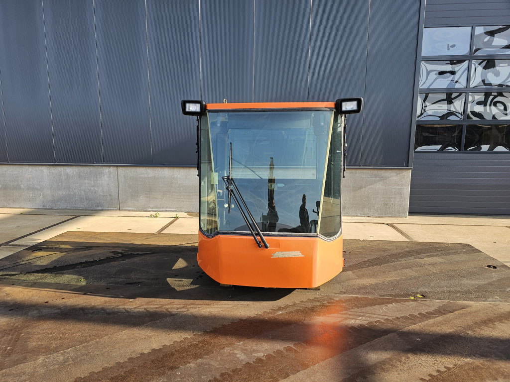 Doosan 220101-00071B - 220101-00071A - الكبائن - آلات البناء: صور 2 Doosan 220101-00071B - 220101-00071A - الكبائن - آلات البناء: صور 2