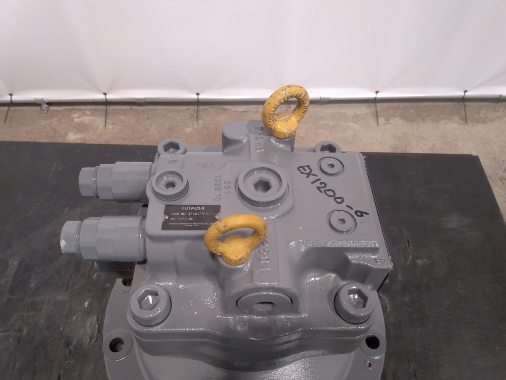 Hitachi 4668923 - محرك سوينغ - آلات البناء: صور 2 Hitachi 4668923 - محرك سوينغ - آلات البناء: صور 2