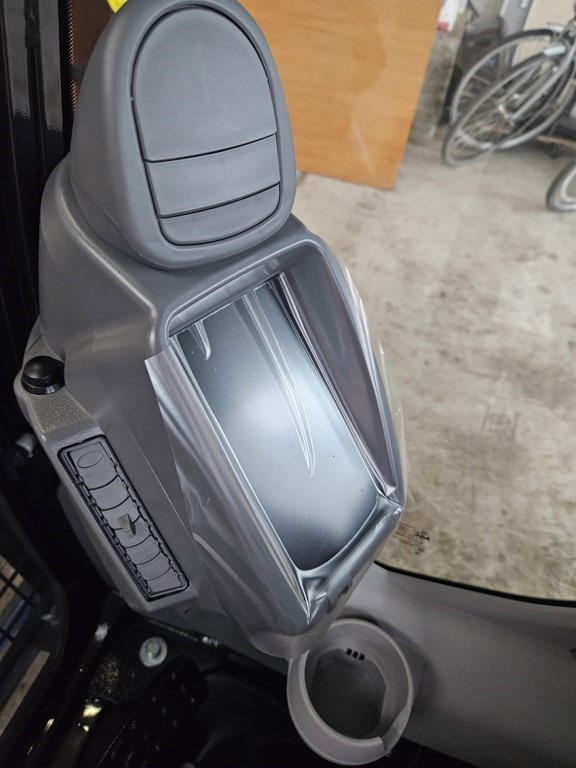 Hitachi ZX-5 ZX-6 - YA60044288 - الكبائن - آلات البناء: صور 4 Hitachi ZX-5 ZX-6 - YA60044288 - الكبائن - آلات البناء: صور 4