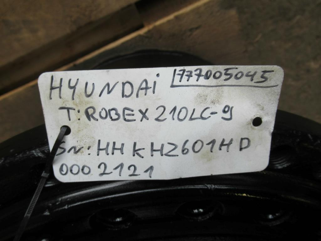 Hyundai 39Q6-40100 - 39Q6-40101 - محرك السفر - آلات البناء: صور 3 Hyundai 39Q6-40100 - 39Q6-40101 - محرك السفر - آلات البناء: صور 3