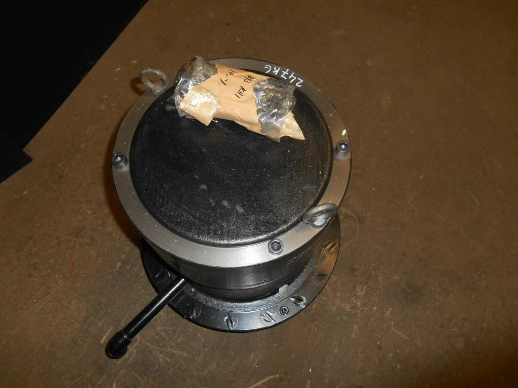 Kobelco LQ32W00009F1 - محرك سوينغ - آلات البناء: صور 3 Kobelco LQ32W00009F1 - محرك سوينغ - آلات البناء: صور 3