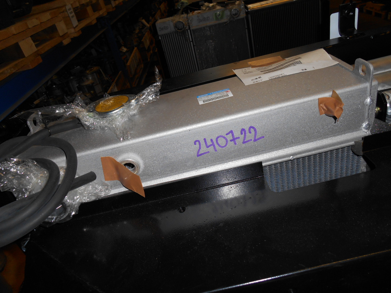 Kobelco LS05P00039F1 - المشعاع - آلات البناء: صور 2 Kobelco LS05P00039F1 - المشعاع - آلات البناء: صور 2