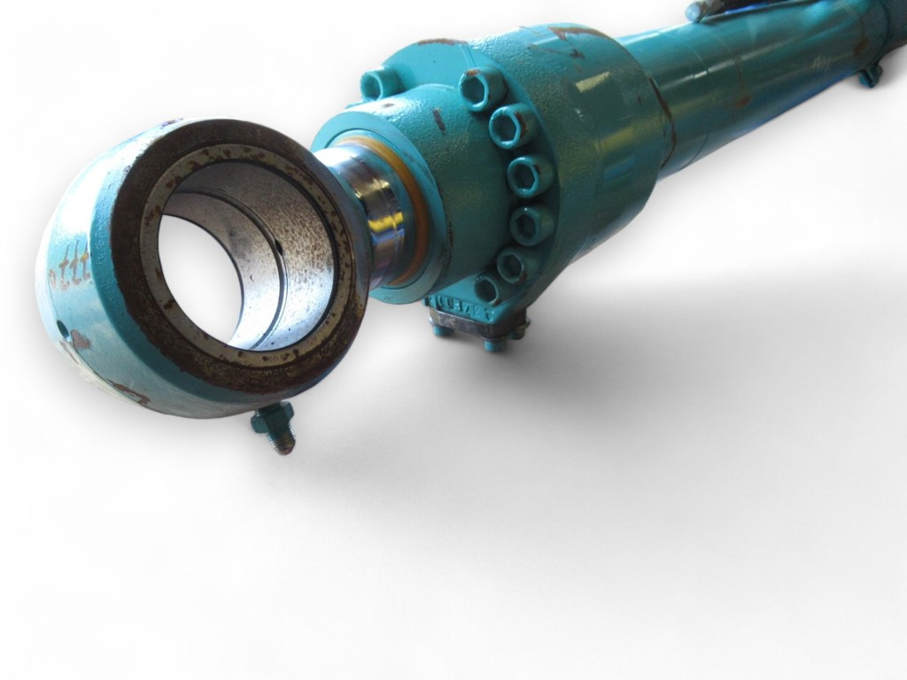 Kobelco YB01V00033F1 - الاسطوانة الهيدروليكية - آلات البناء: صور 2 Kobelco YB01V00033F1 - الاسطوانة الهيدروليكية - آلات البناء: صور 2