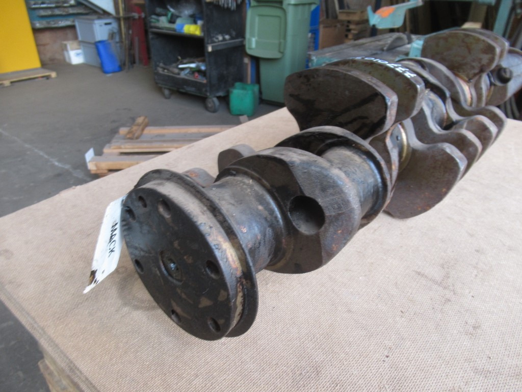 Mack 456GC518G - - العمود المرفقي - آلات البناء: صور 3 Mack 456GC518G - - العمود المرفقي - آلات البناء: صور 3