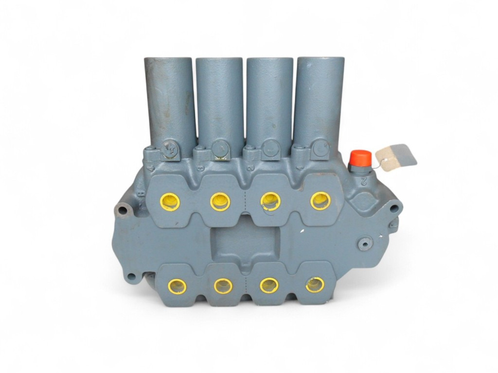 New Holland 1774139 - صمامات هيدروليكية - آلات البناء: صور 1 New Holland 1774139 - صمامات هيدروليكية - آلات البناء: صور 1