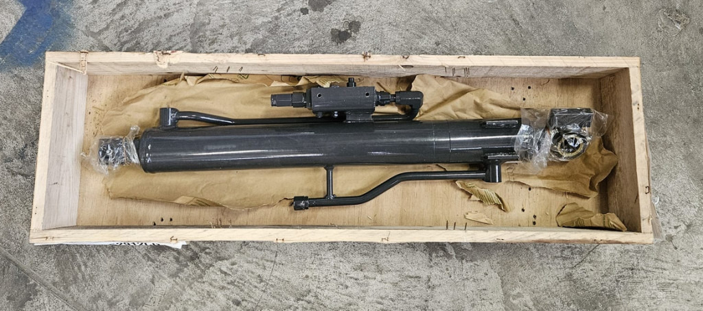 New Holland 31MK-52912CG - 31MK-52912 - الاسطوانة الهيدروليكية - آلات البناء: صور 1 New Holland 31MK-52912CG - 31MK-52912 - الاسطوانة الهيدروليكية - آلات البناء: صور 1