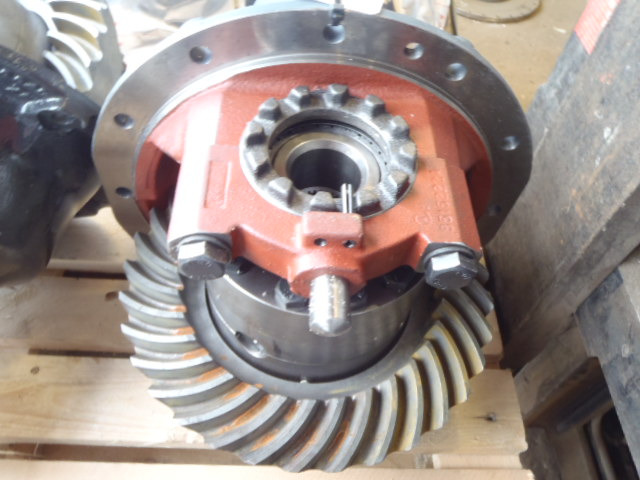 New Holland 4922205 - التفاضلية والعتاد - آلات البناء: صور 2 New Holland 4922205 - التفاضلية والعتاد - آلات البناء: صور 2