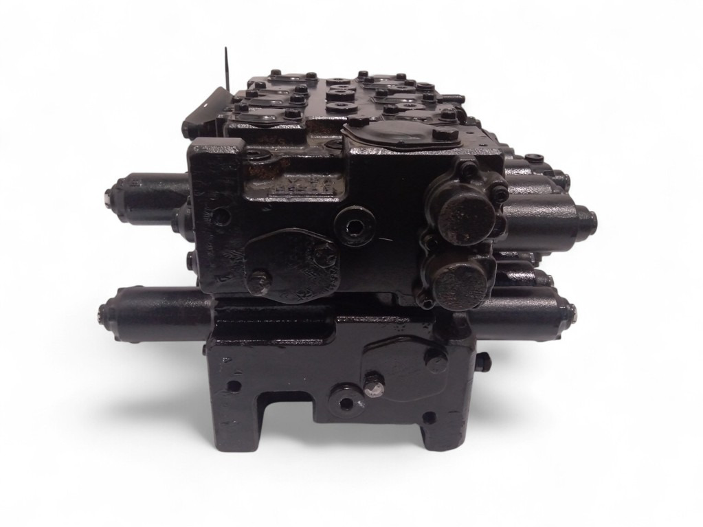 New Holland LB30V00012F2 - KMX15YD/B44061C - صمامات هيدروليكية - آلات البناء: صور 4 New Holland LB30V00012F2 - KMX15YD/B44061C - صمامات هيدروليكية - آلات البناء: صور 4