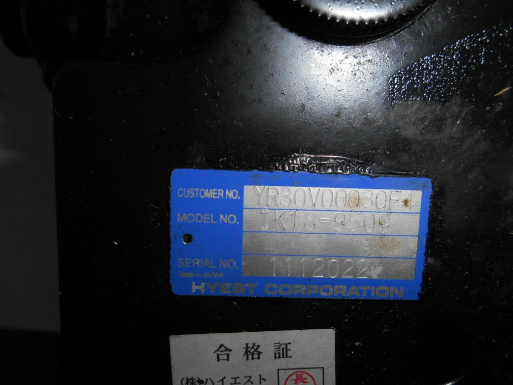 New Holland YR30V00030F4 - IK18-9509 - صمامات هيدروليكية - آلات البناء: صور 1 New Holland YR30V00030F4 - IK18-9509 - صمامات هيدروليكية - آلات البناء: صور 1