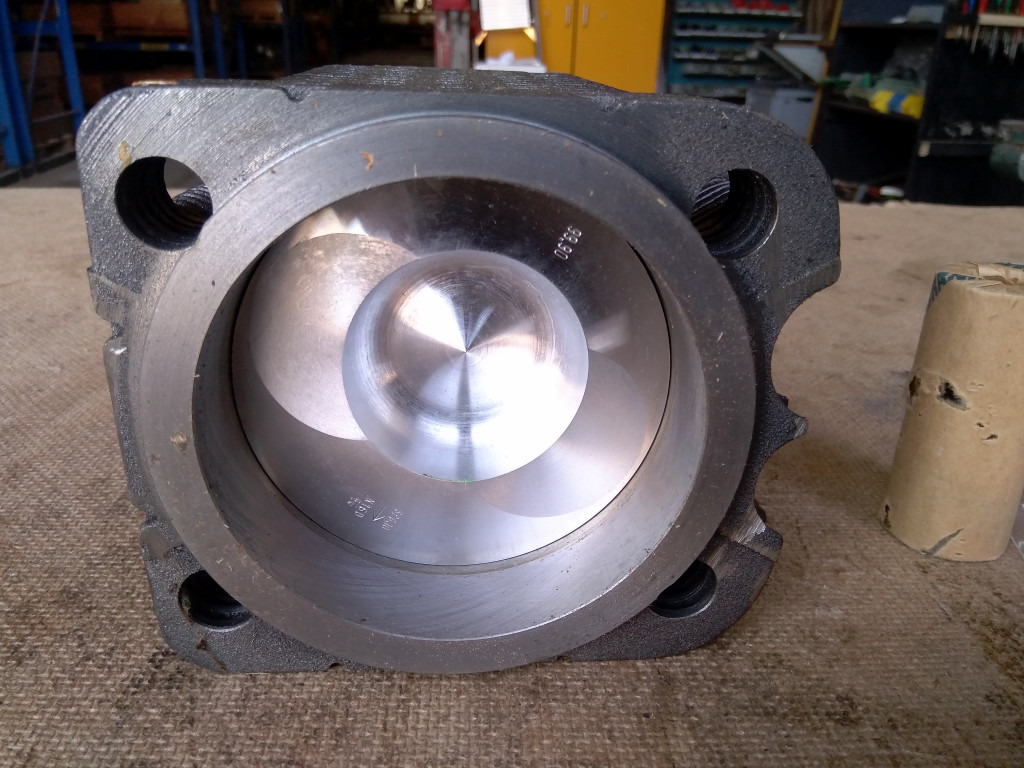 O&K 1484444 - - ديترويت/ خواتم/ البطانات - آلات البناء: صور 3 O&K 1484444 - - ديترويت/ خواتم/ البطانات - آلات البناء: صور 3