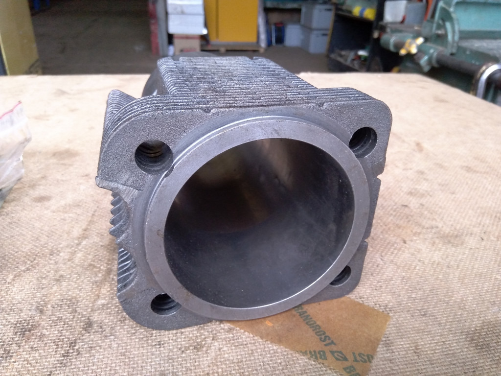 O&K 1484445 - - ديترويت/ خواتم/ البطانات - آلات البناء: صور 4 O&K 1484445 - - ديترويت/ خواتم/ البطانات - آلات البناء: صور 4