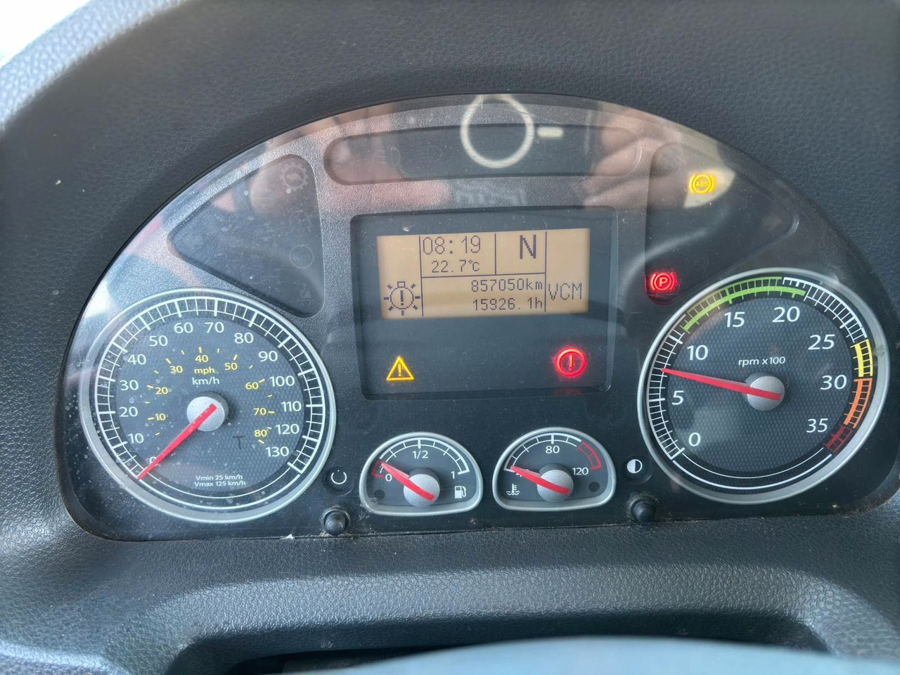 Iveco EuroCargo 75E16 - الشاحنات الصغيرة ستائر: صور 5 Iveco EuroCargo 75E16 - الشاحنات الصغيرة ستائر: صور 5