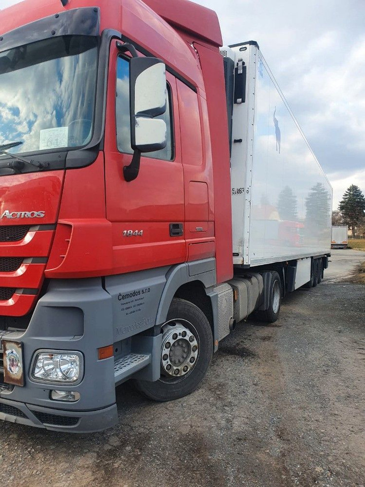 Mercedes-Benz Actros 1844 - شاحنة جرار: صور 2 Mercedes-Benz Actros 1844 - شاحنة جرار: صور 2
