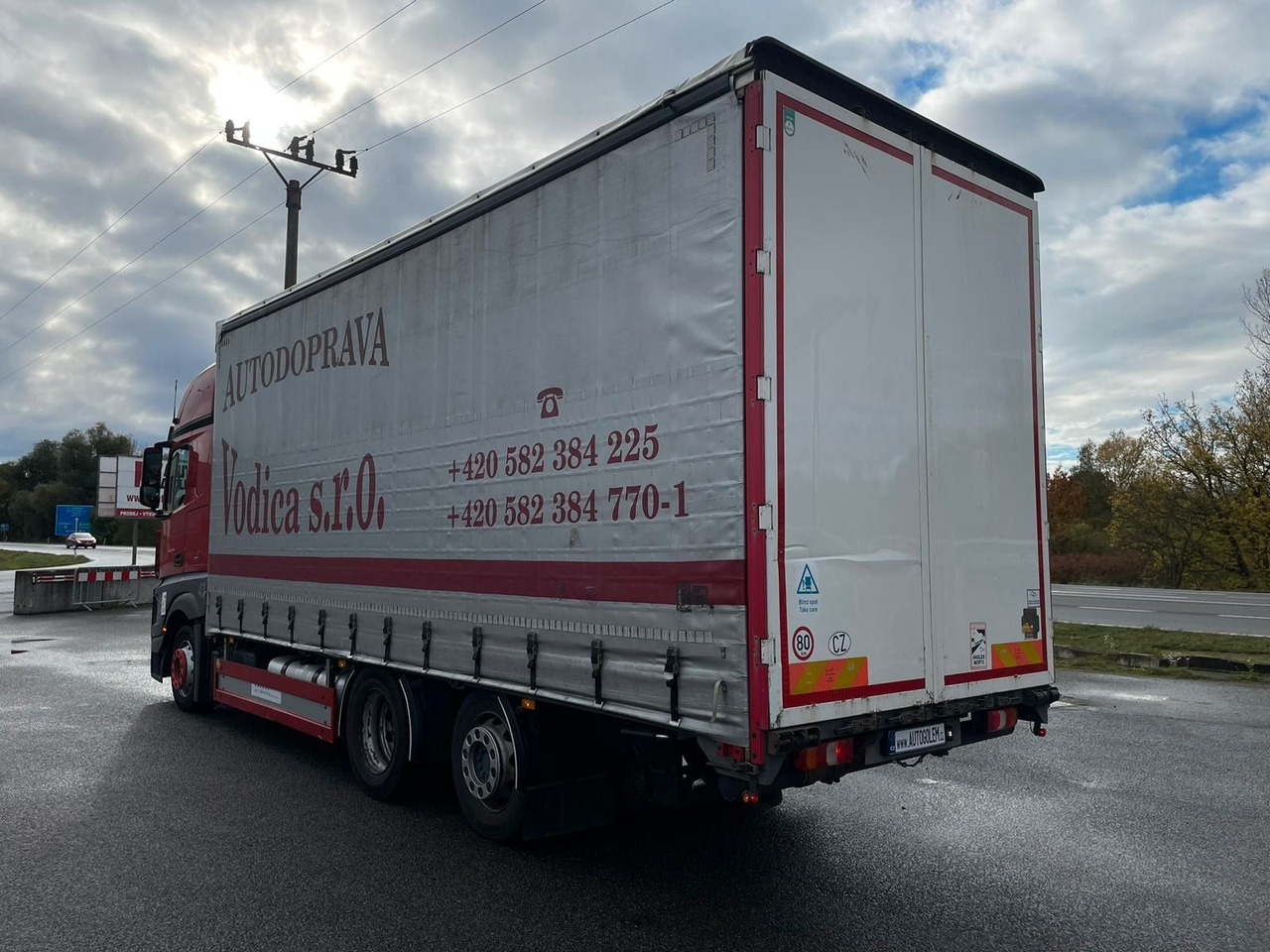 Mercedes-Benz Actros 2545 - شاحنة ستارة: صور 4 Mercedes-Benz Actros 2545 - شاحنة ستارة: صور 4