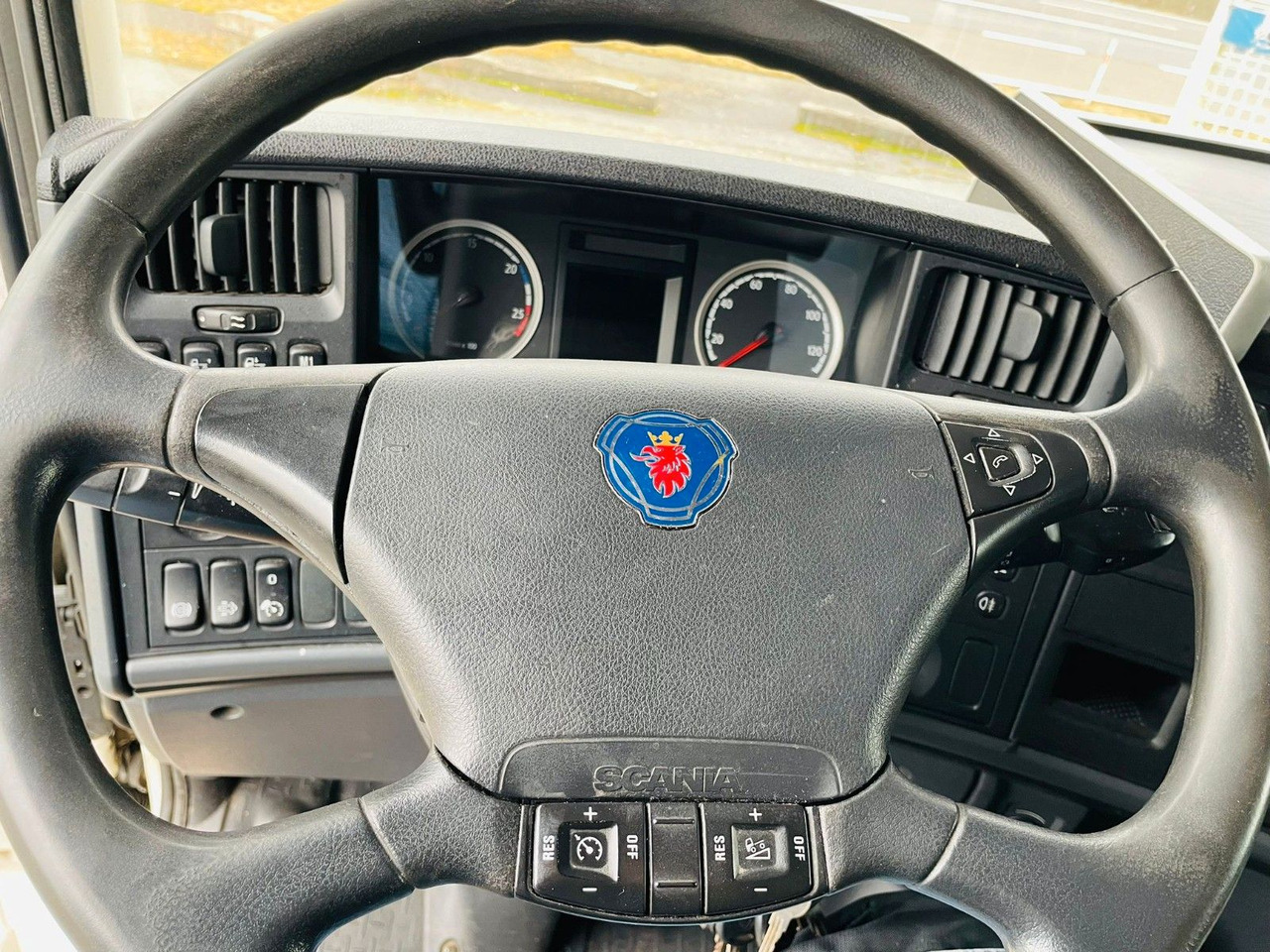 شاحنة جرار Scania R410 euro6 tractor unit: صور 10