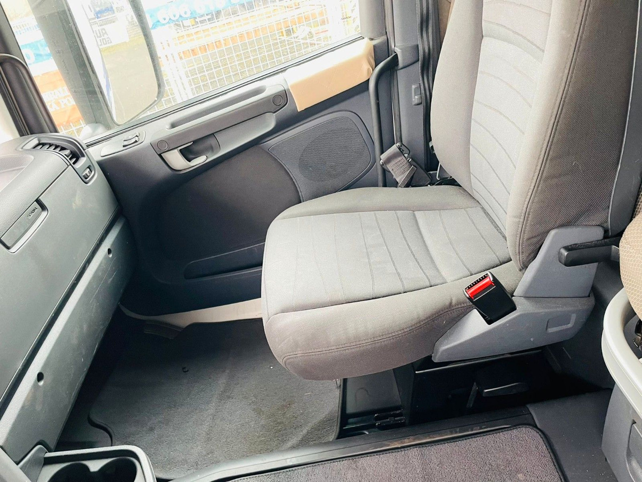 شاحنة جرار Scania R410 euro6 tractor unit: صور 13