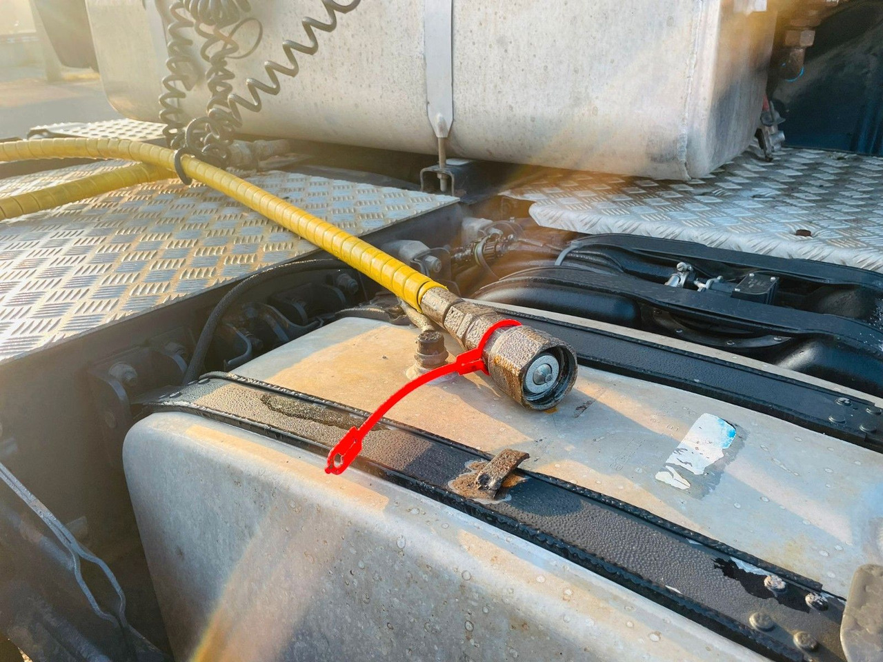 Scania R500 V8 6x2 tractor unit - شاحنة جرار: صور 5 Scania R500 V8 6x2 tractor unit - شاحنة جرار: صور 5