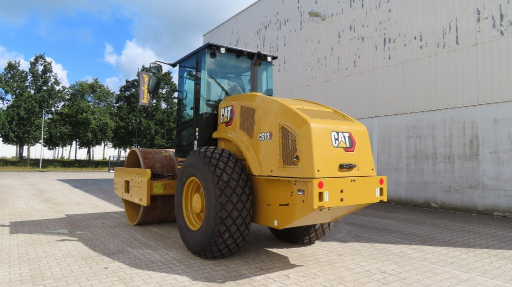 Caterpillar CS13 - مدماج: صور 4 Caterpillar CS13 - مدماج: صور 4