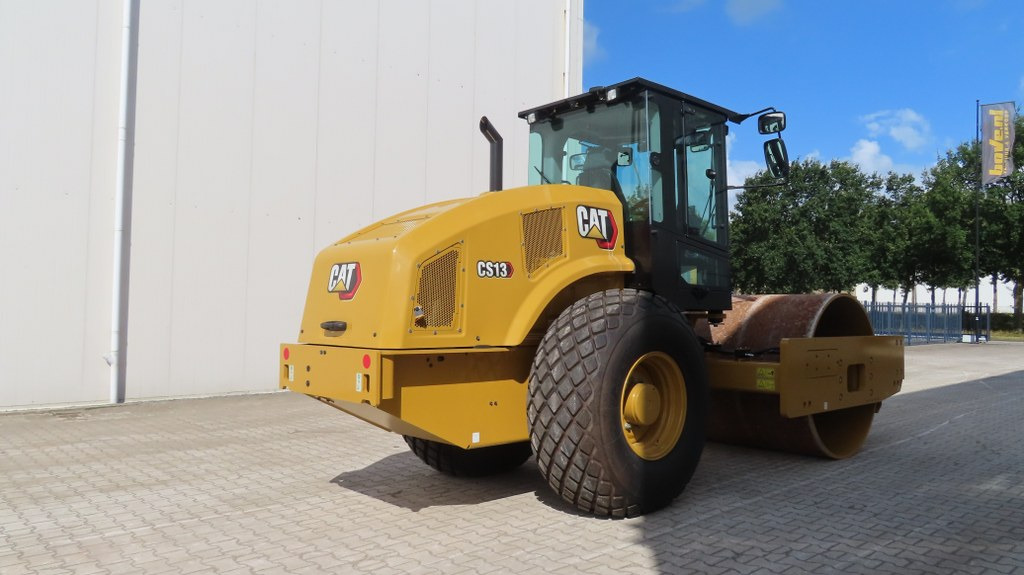 Caterpillar CS13 - مدماج: صور 2 Caterpillar CS13 - مدماج: صور 2
