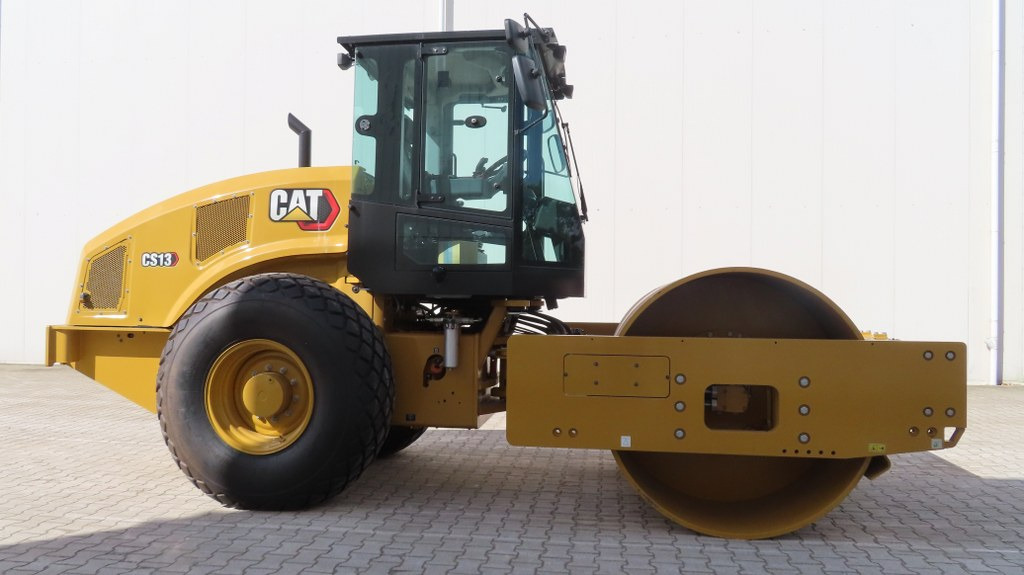 Caterpillar CS13 - مدماج: صور 1 Caterpillar CS13 - مدماج: صور 1