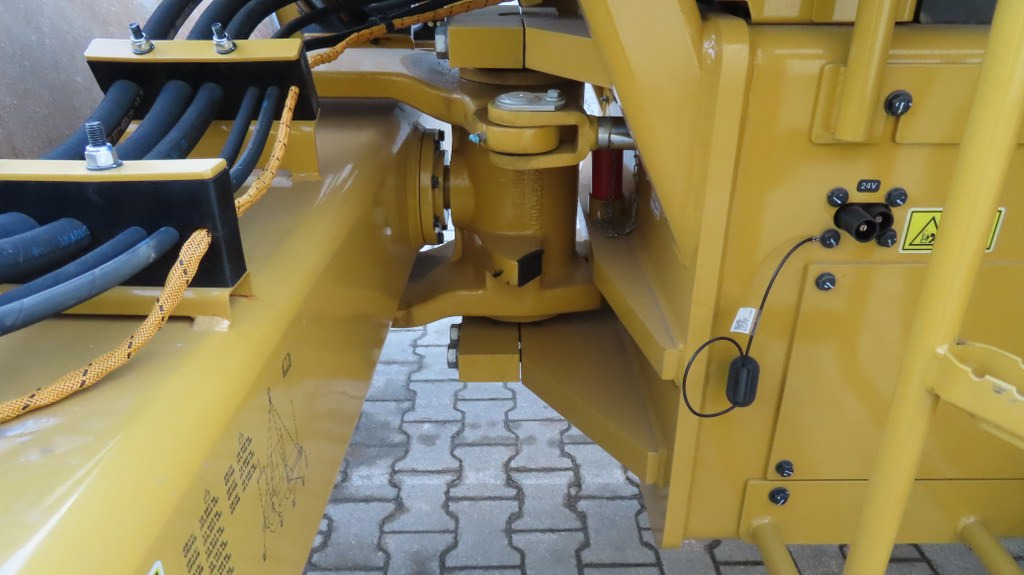 تأجير  Caterpillar CS13 Caterpillar CS13: صور 12