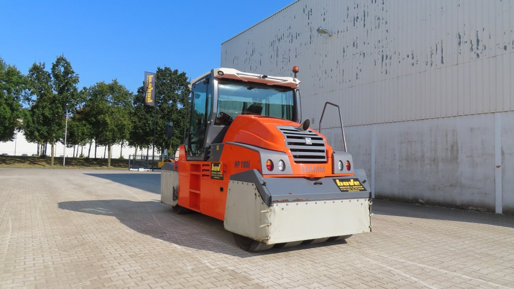 Hamm HP180 i - مداحل الإطارات الهوائية: صور 4 Hamm HP180 i - مداحل الإطارات الهوائية: صور 4