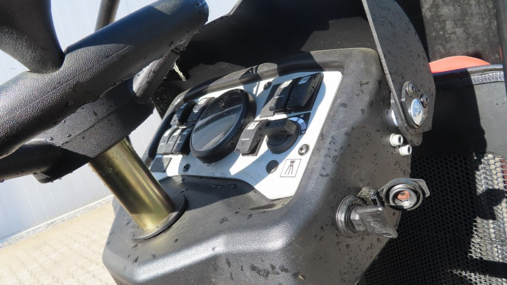 مدحلة الأسفلت JCB CT430-140: صور 14