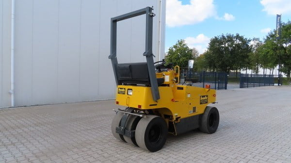 Sakai TS 160-2 - مداحل الإطارات الهوائية: صور 2 Sakai TS 160-2 - مداحل الإطارات الهوائية: صور 2