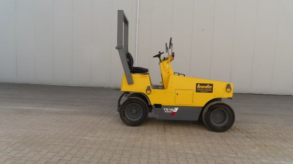 Sakai TS 160 - مداحل الإطارات الهوائية: صور 1 Sakai TS 160 - مداحل الإطارات الهوائية: صور 1