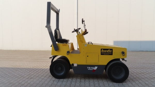 Sakai TS 160 - مداحل الإطارات الهوائية: صور 1 Sakai TS 160 - مداحل الإطارات الهوائية: صور 1
