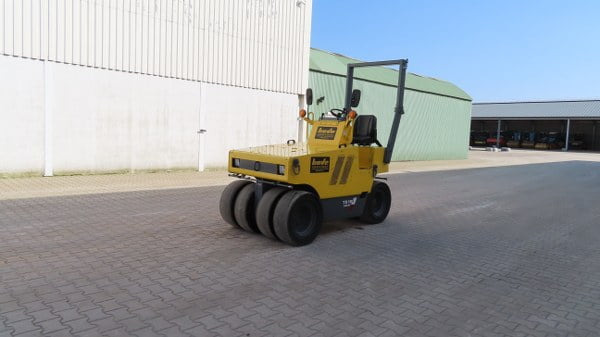 مداحل الإطارات الهوائية Sakai TS 160: صور 6