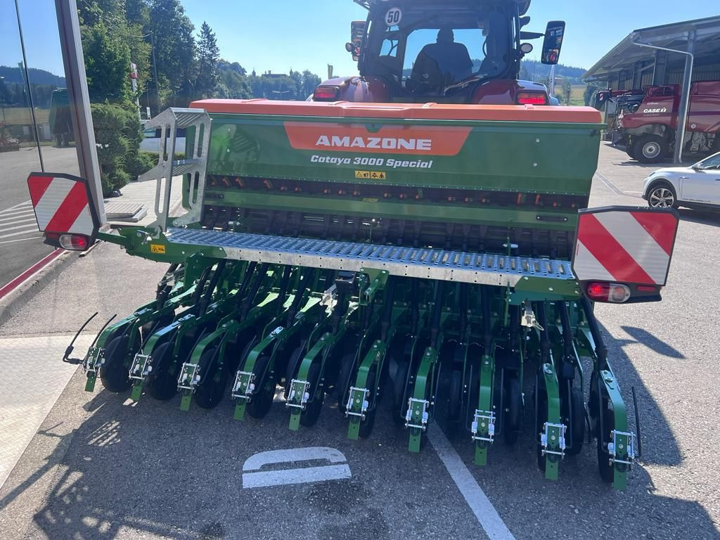 Amazone Amazone KE 3002-190 + CATAYA 3000 SPECIAL - الة بذر: صور 2 Amazone Amazone KE 3002-190 + CATAYA 3000 SPECIAL - الة بذر: صور 2