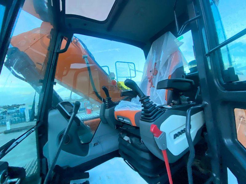 Doosan DX 225 LC - حفارات زحافة: صور 5 Doosan DX 225 LC - حفارات زحافة: صور 5
