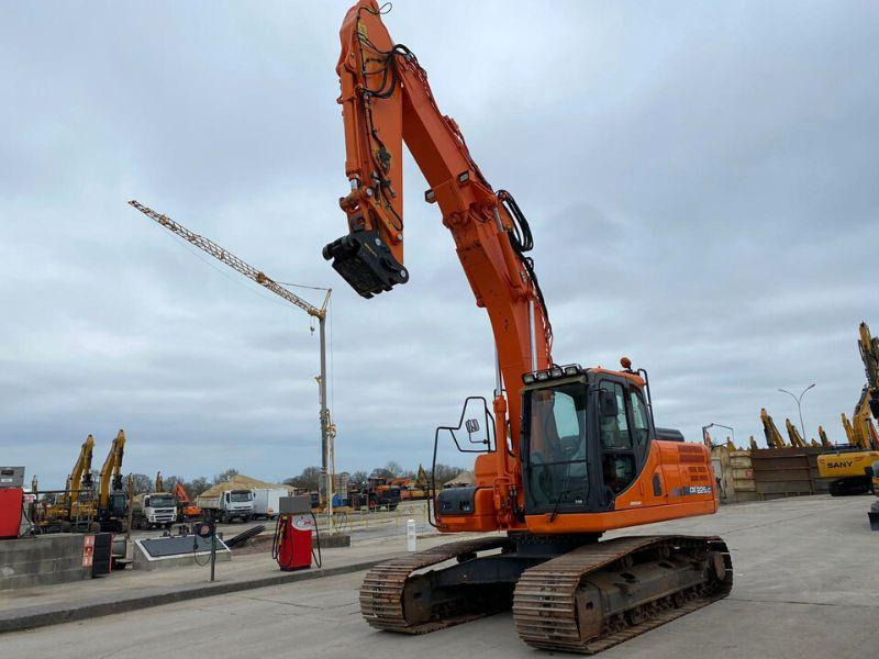 Doosan DX 225 LC - حفارات زحافة: صور 1 Doosan DX 225 LC - حفارات زحافة: صور 1