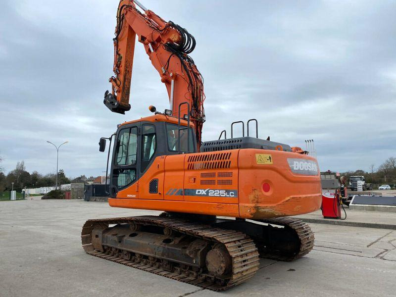 Doosan DX 225 LC - حفارات زحافة: صور 3 Doosan DX 225 LC - حفارات زحافة: صور 3