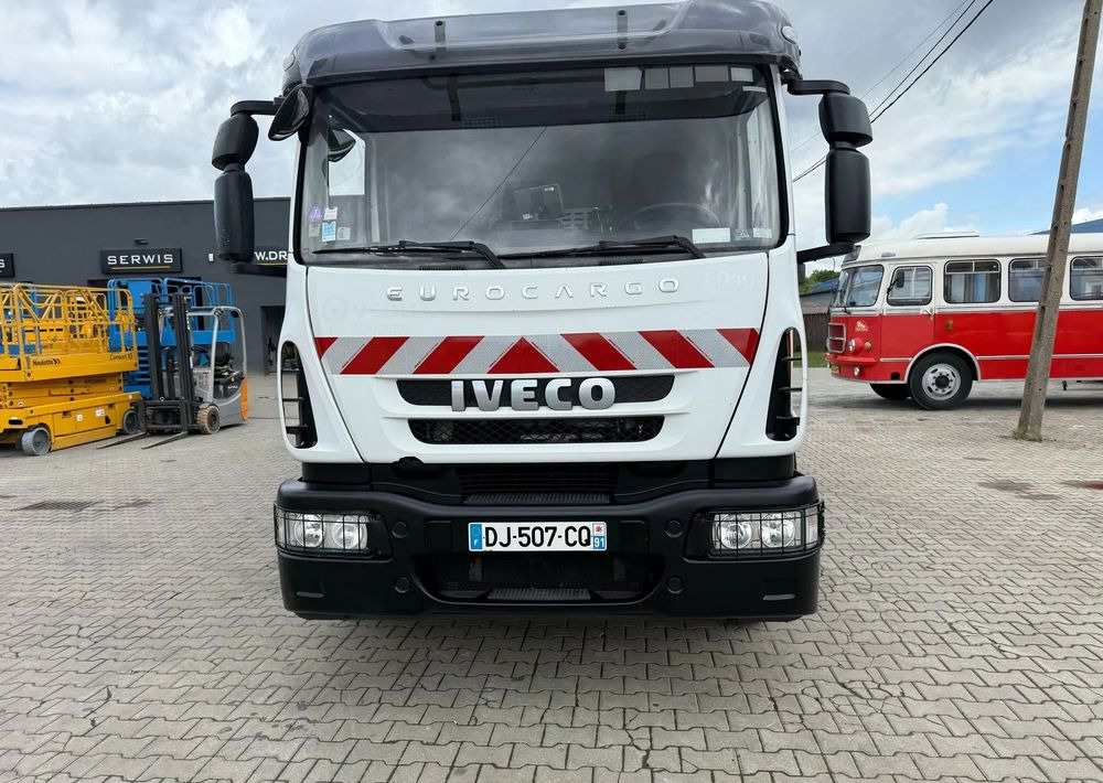 Iveco EUROCARGO CNG - شاحنة القمامة: صور 2 Iveco EUROCARGO CNG - شاحنة القمامة: صور 2