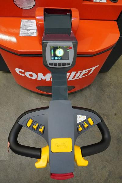 Combilift WR4 - شاحنة المناولة رباعية الاتجاهات: صور 4 Combilift WR4 - شاحنة المناولة رباعية الاتجاهات: صور 4