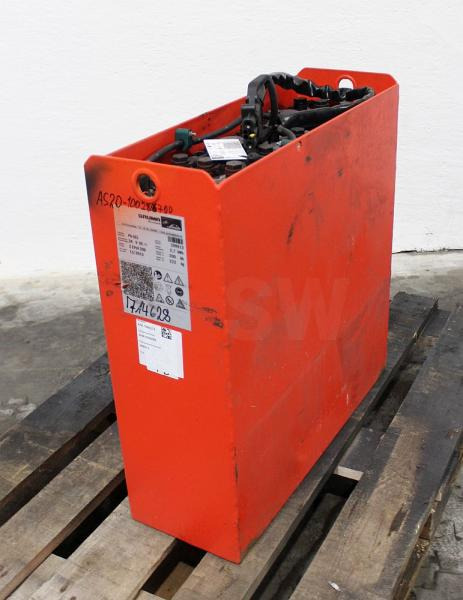 GRUMA 24 Volt 2 PzV 200 Ah - البطارية: صور 1 GRUMA 24 Volt 2 PzV 200 Ah - البطارية: صور 1