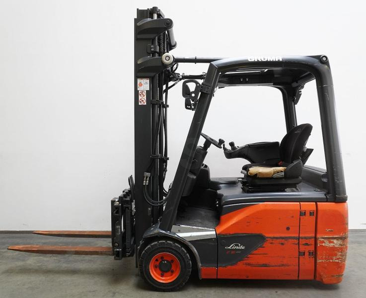 Linde E 16 EVO 386-02 - رافعة شوكية كهربائية: صور 5 Linde E 16 EVO 386-02 - رافعة شوكية كهربائية: صور 5
