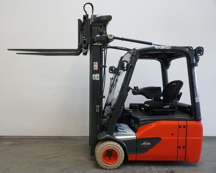 Linde E 18 EVO 386-02 - رافعة شوكية كهربائية: صور 3 Linde E 18 EVO 386-02 - رافعة شوكية كهربائية: صور 3