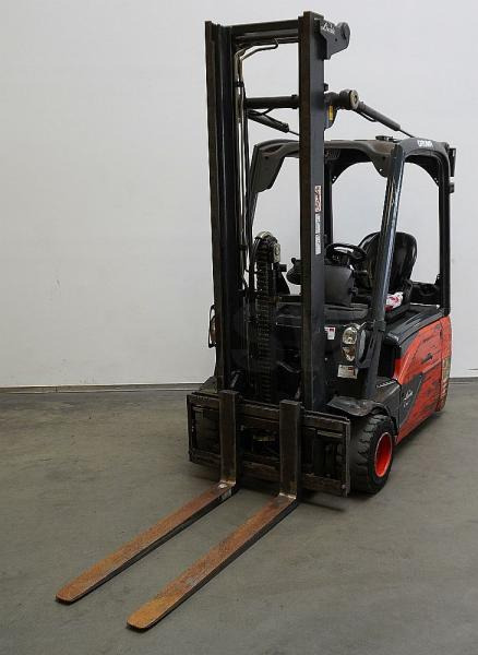 Linde E 18 EVO 386-02 - رافعة شوكية كهربائية: صور 1 Linde E 18 EVO 386-02 - رافعة شوكية كهربائية: صور 1